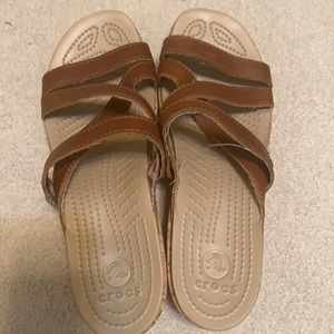 Crocs A-Leigh Brown Sandal. Size 9. Like new.
